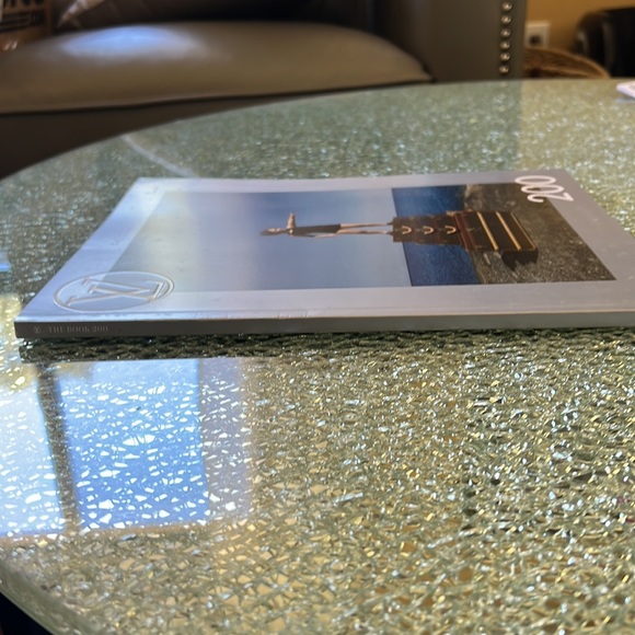 Louis Vuitton the book 200-Full color table top Louis Vuitton history 📖 book - Picture 6 of 14